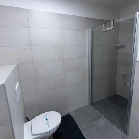 Zimmervermietung Projektentwicklungs Gmbh 4 Appartement *